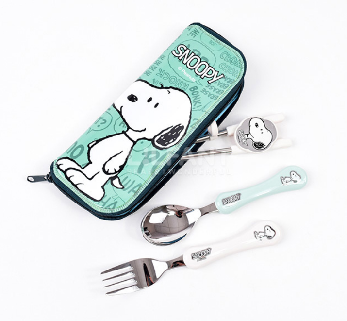 Peanuts Snoopy Kids Utencil Spoon & Fork SET Case+ Trainer+
