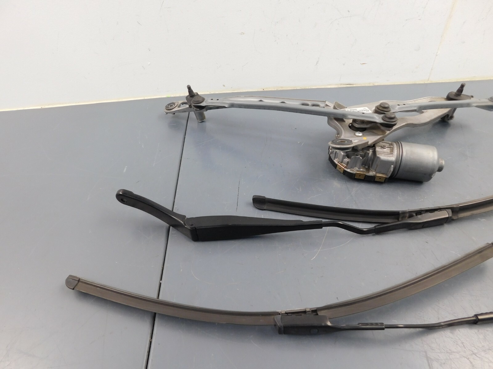 2016 15 Porsche 911 GT3 RS 991.1 Windshield Wiper Assembly / Wiper Arms #2072 C5