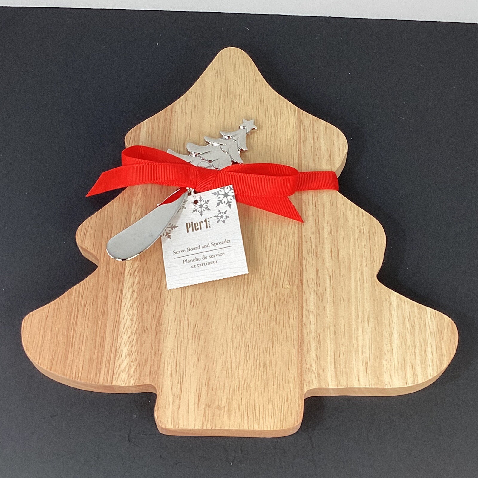 New pier one wood Christmas tree serving board and metal tree spreader