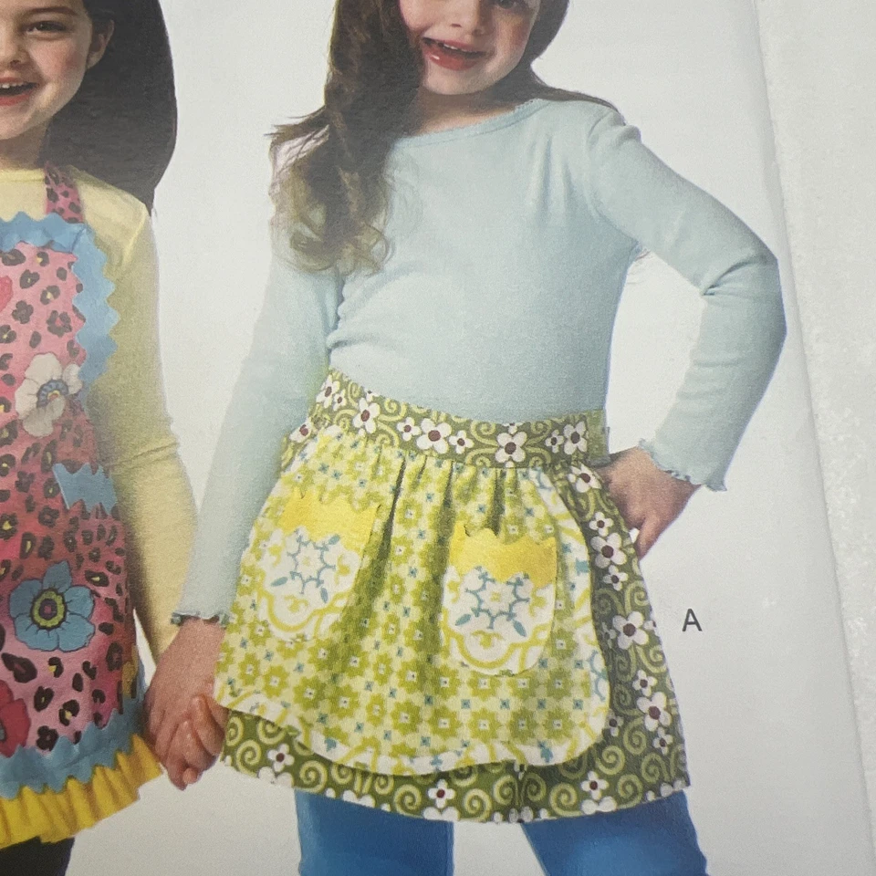 Butterick See and Sew Sewing Pattern 5942 Aprons - Image 3 of 4