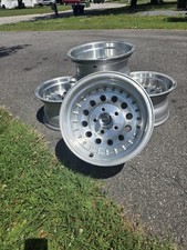 Vintage Rims For Sale Lock Down And They Do Not Fit My Vehicle Trying To Sell