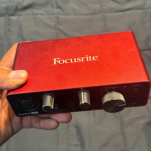 Focusrite Scarlett Solo 3rd Gen USB Audio Interface Red 2-In 2-Out Recording