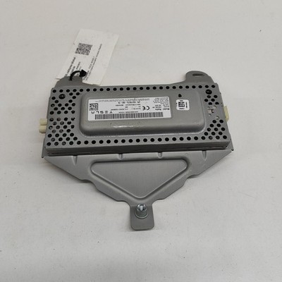 TESLA MODEL Y Radio-Audio-Steuergeräte 1527973-00-D Elektrizität 2023