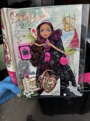 Ever After High Legacy Day Briar Beauty Day NIB