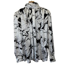 Blusa DE COLECCIÓN TESS Paris-Milano Silkey Retro Años 80’s Blanca Negra Floral Cuello Tortuga 4