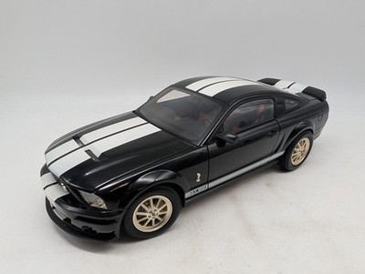 Shelby Collectibles 1:18 Shelby GT500 schwarz 2007