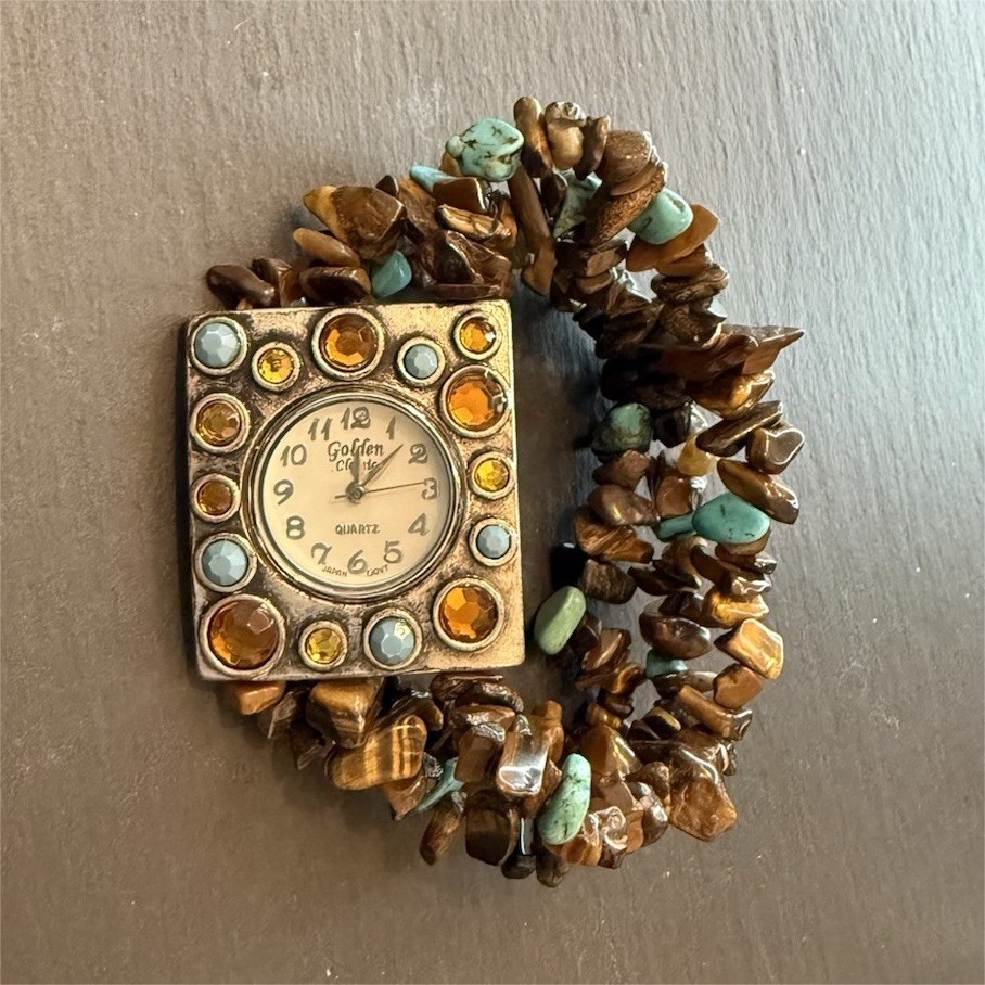 Golden classic Rectangular Quartz Wristwatch Ston… - image 1