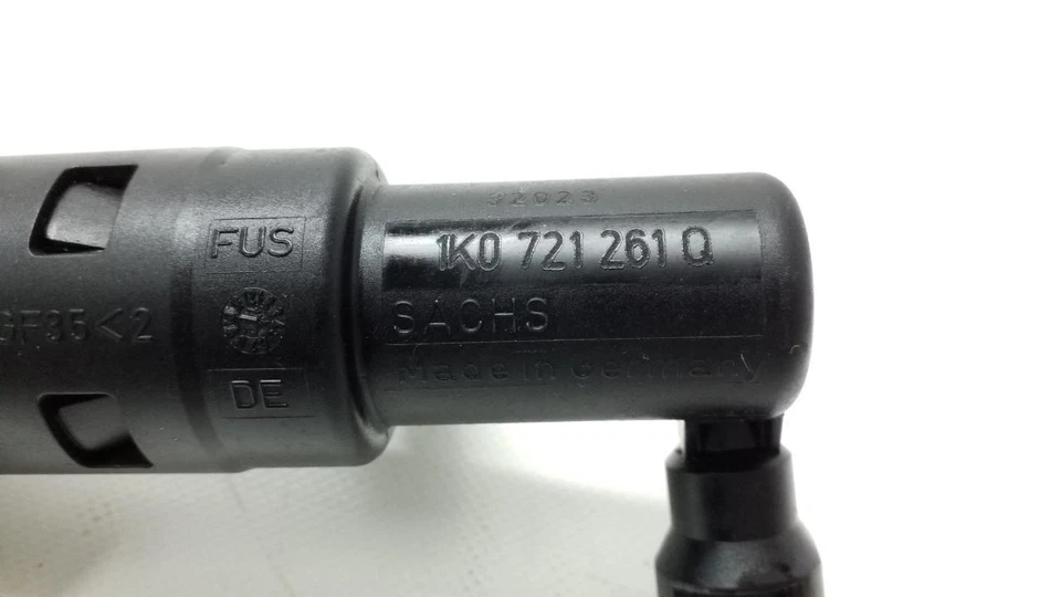 Volkswagen Golf V 2003-2009 Clutch Master Cylinder 1K0721261Q - Image 3 of 3