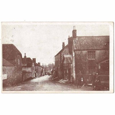SUTTON VENY Village, RP Postkarte postalisch gelaufen 1919