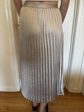 LC Lauren Conrad Women s Solid Beige Pleated ...