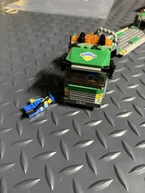 Lego CITY 7633 Construction Site (99% Complete) (With Instructions + Minifigs)