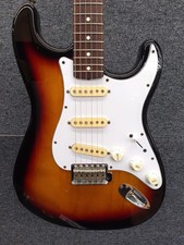 Chitarra FENDER ST-STD