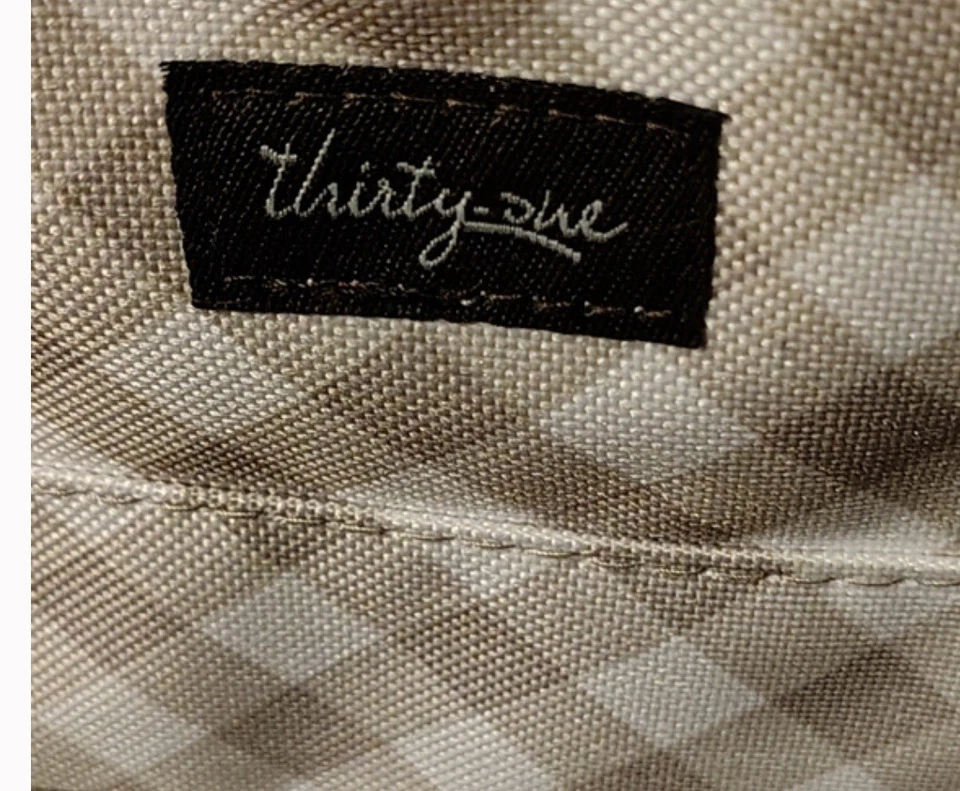 Thirty-One Hanging Pocket Wall Organizer With 14 Pockets & Metal Grommets - Image 2 of 4