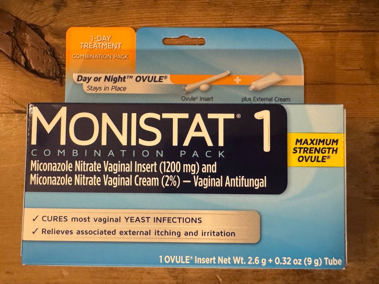 Monistat 1 Day Yeast Infection Treatment for Women, 1 Miconazole Ovule Insert &