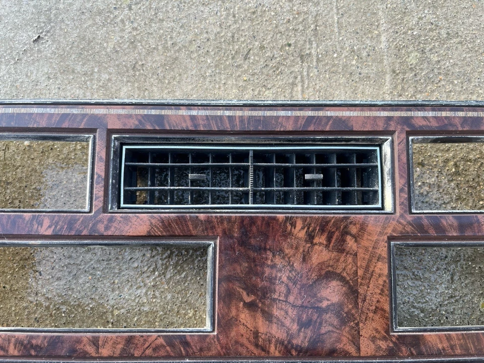 80 81 82 83 84 85 86 87 88 89 90 OLDSMOBILE DELTA 88 98 TABLERO CENTRAL BISEL EMBELLECEDOR Foto 2 de 4