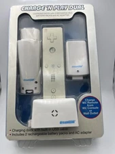 Nintendo Wii CHARGE N PLAY Dual Charging Dock with Battery Packs