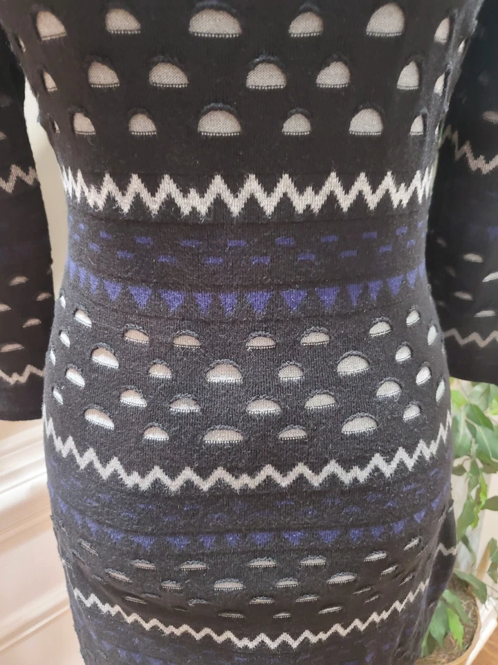 Женское разноцветное вискозное платье длиной до колена с длинным рукавом Danny & Nicole размер средний - Изображение 3 из 4