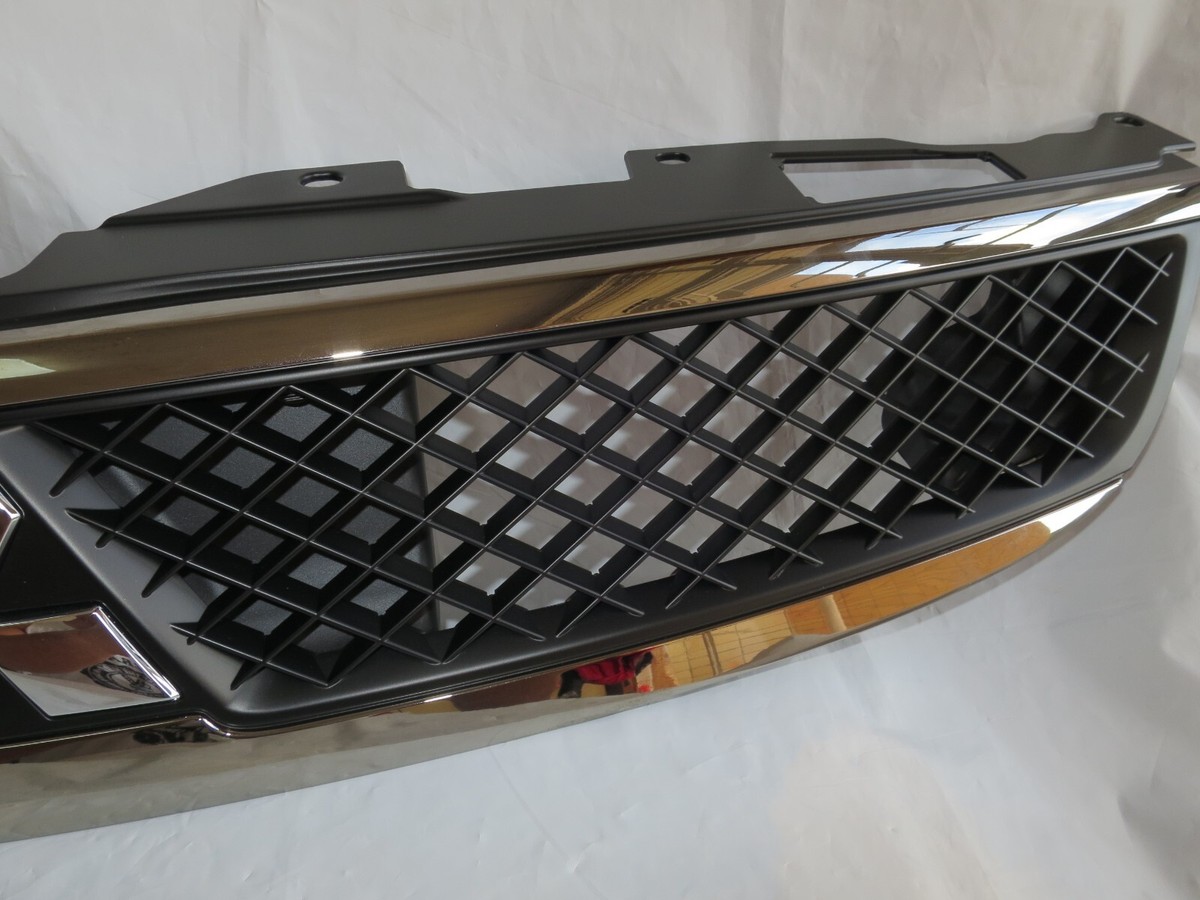 BRAND New Genuine MITSUBISHI COLT Z27 Z21A Z25A Front Grille