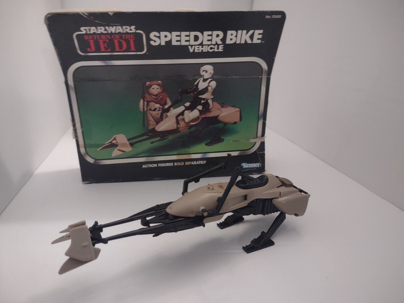 Star Wars Return of The Jedi Speeder Bike Vehicle with BOX Vintage 1983