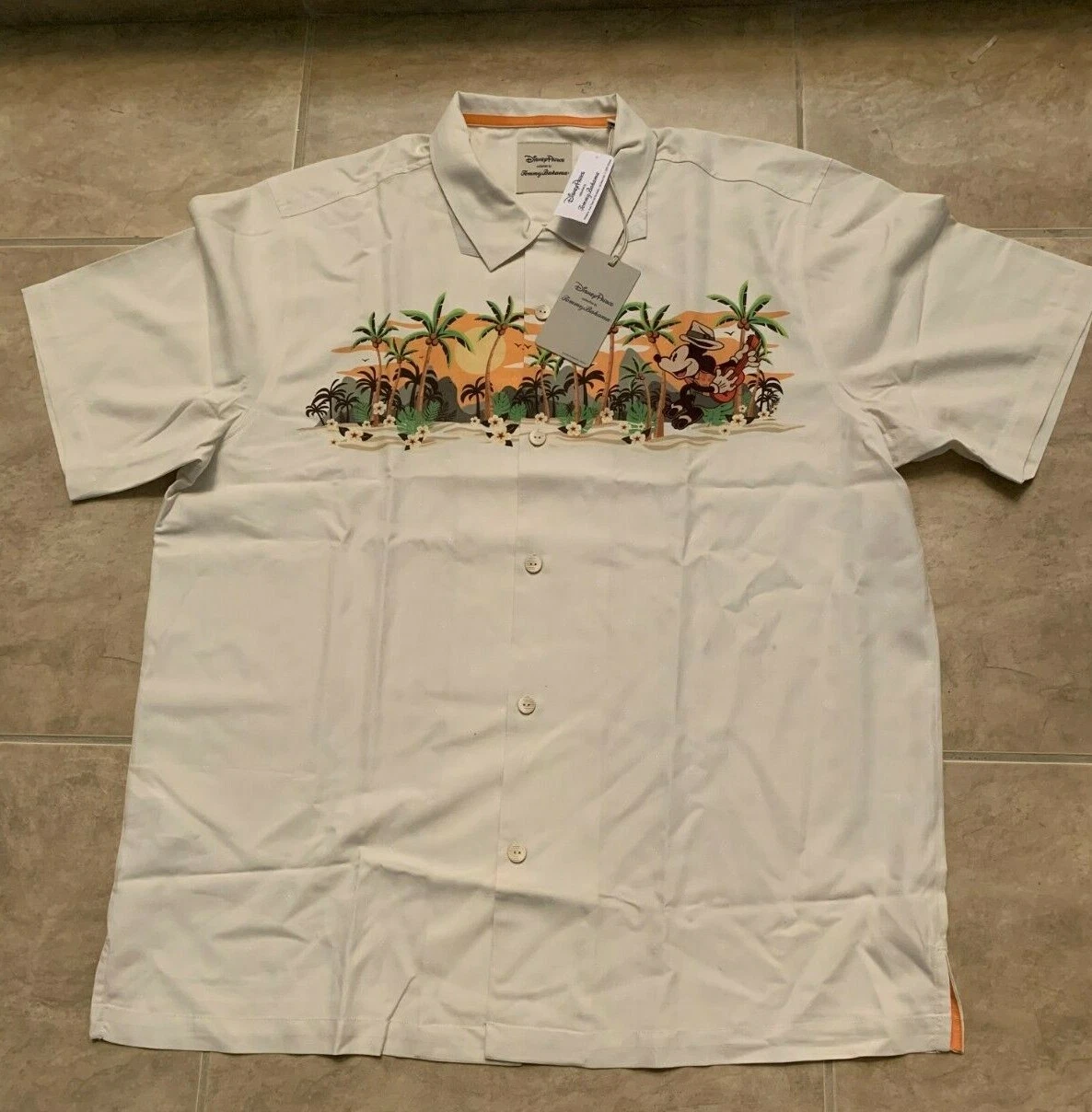 Disney Parks Tommy Bahama Mickey Mouse Ukulele Hawaiian Silk Cream Shirt NWT S
Opens in a new window