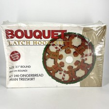 Vintage Bouquet Gingerbread Man Christmas Tree Skirt Latch Hook Kit 33" NEW