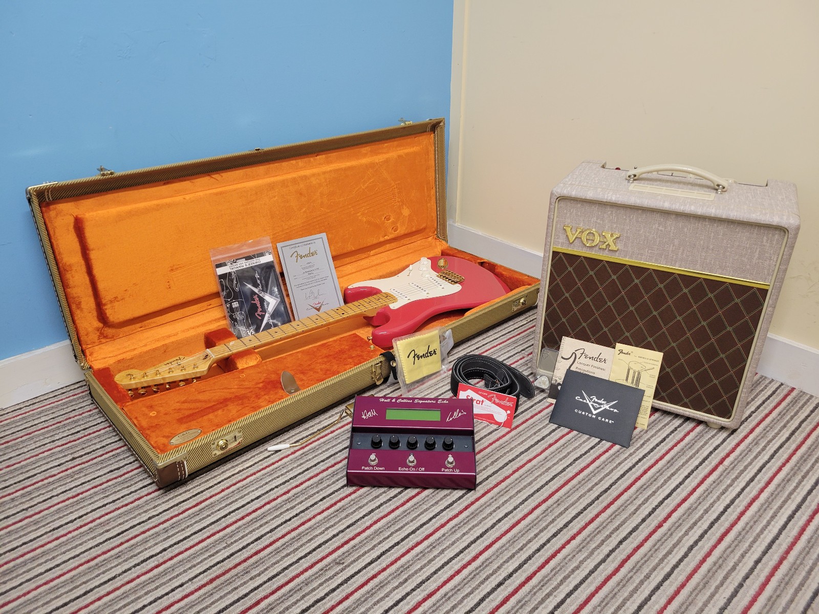 Ultimate Shadows Bundle - Fender Stratocaster + Vox Hand-Wired Amp + Echo Pedal