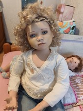 christine orange puppe