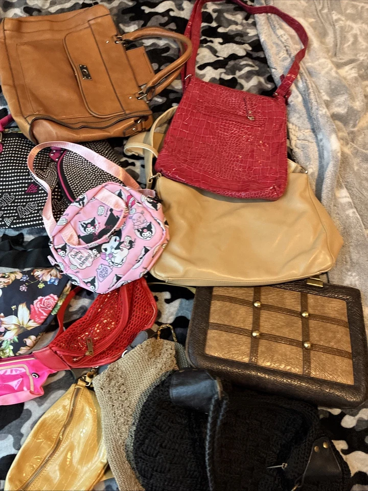 Handbag Purse Wallet Lot of Faux Vegan Leather Mix Crossbody Wholesale Lot - Image 3 of 4