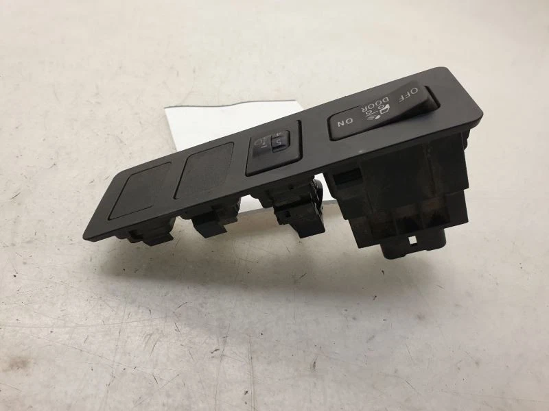 Toyota Tundra Max 2012 conjunto de interruptor de control de lámpara de cama  Foto 2 de 4