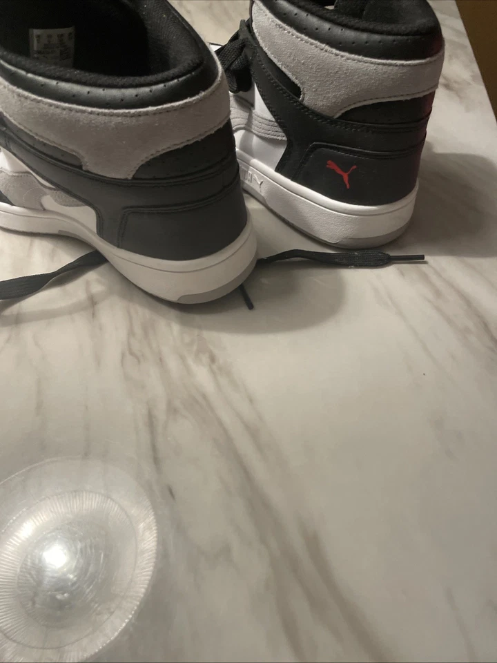 Tenis Puma Rebound Layup Suede Jr  Black and Grey Size 6 - Image 4 of 4