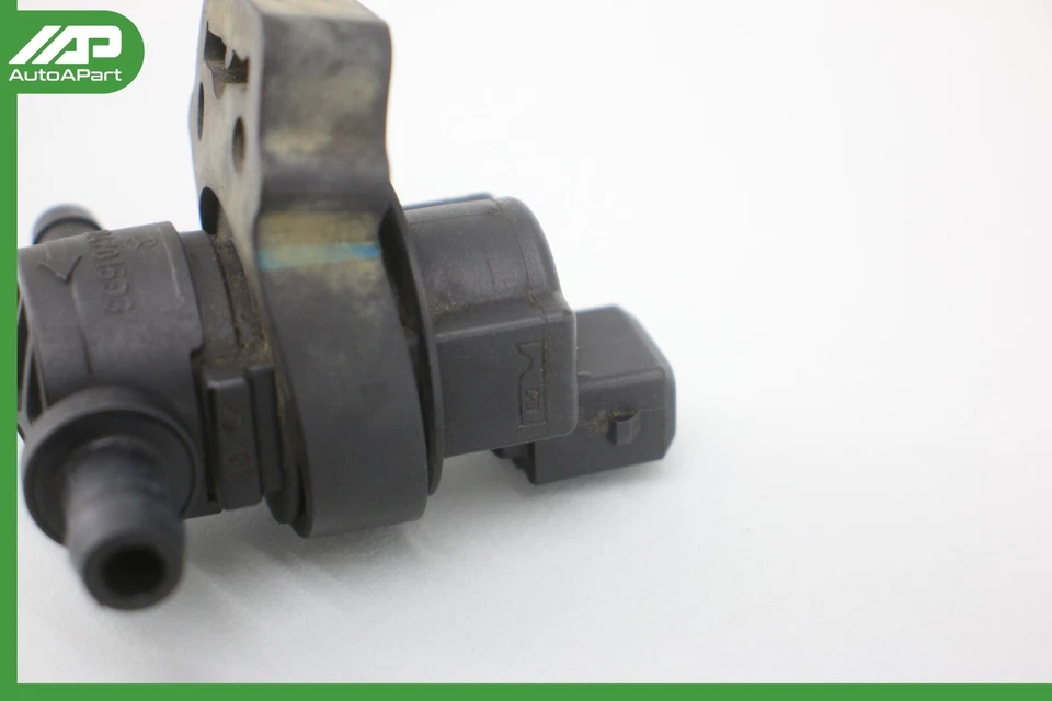 ✅ 94-02 Unidad de válvula de purga de bote de vapor Mercedes R129 SL500 CL600 0004701593 OEM Foto 4 de 4