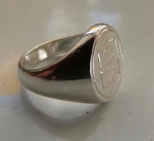 Small Men's Shield Ring with 925/1000 Silver Coat of Arms