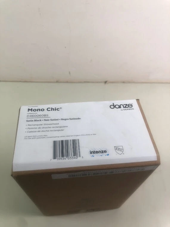 Cabezal de ducha rectangular Danze D460060BS mono chic 5" x 8" - negro satinado Foto 3 de 4