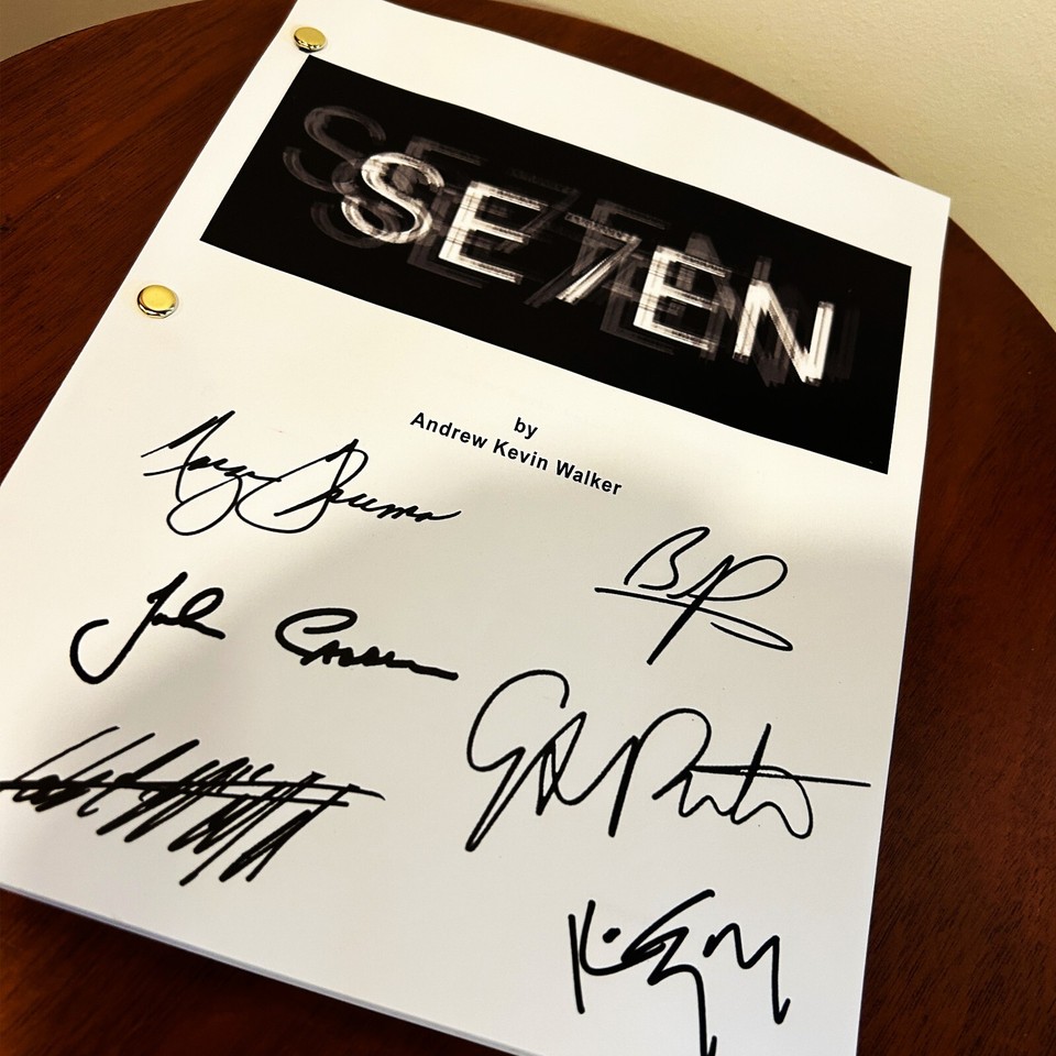 Seven Se7en Autographed Signed Movie Script Reprint Brad Pitt Morgan ...