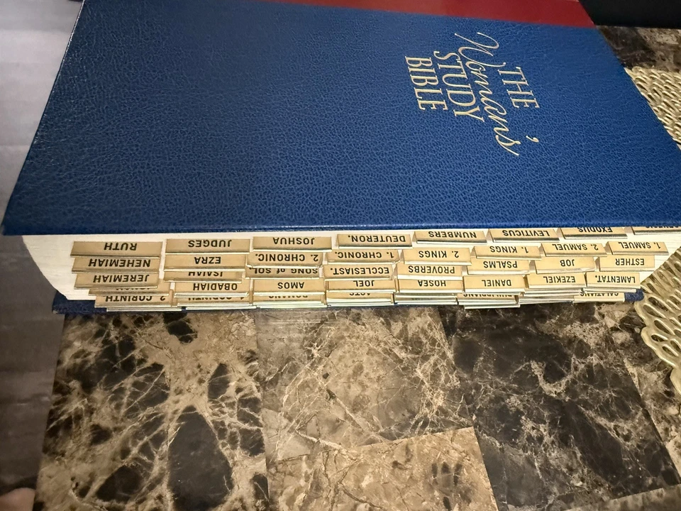 The Woman's Study Bible - New King James Version (Thomas Nelson, Hardcover) - Image 4 of 4