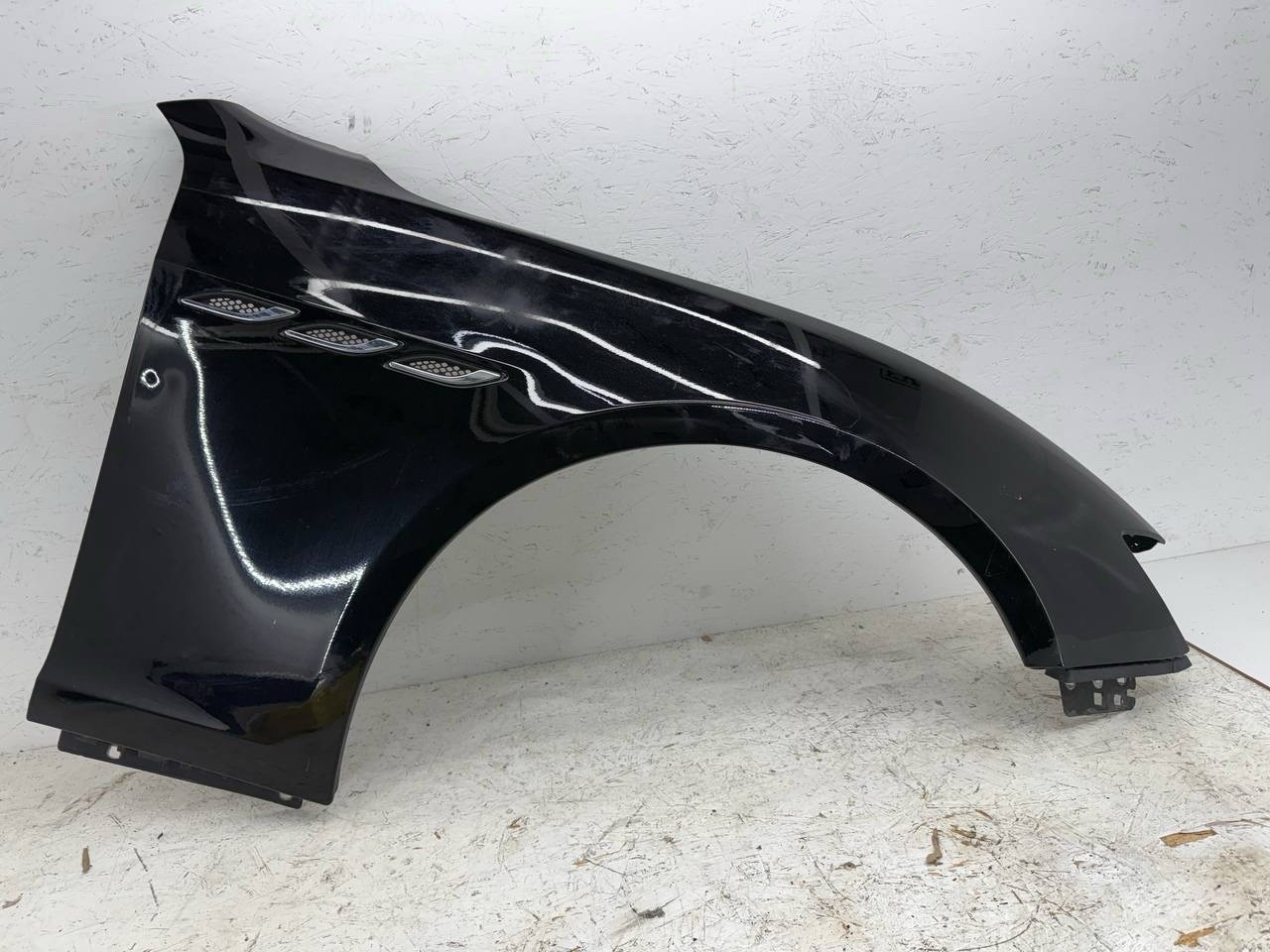 2014-2024 MASERATI GHIBLI S RIGHT PASS FRONT FENDER PANEL OEM NERO BLACk