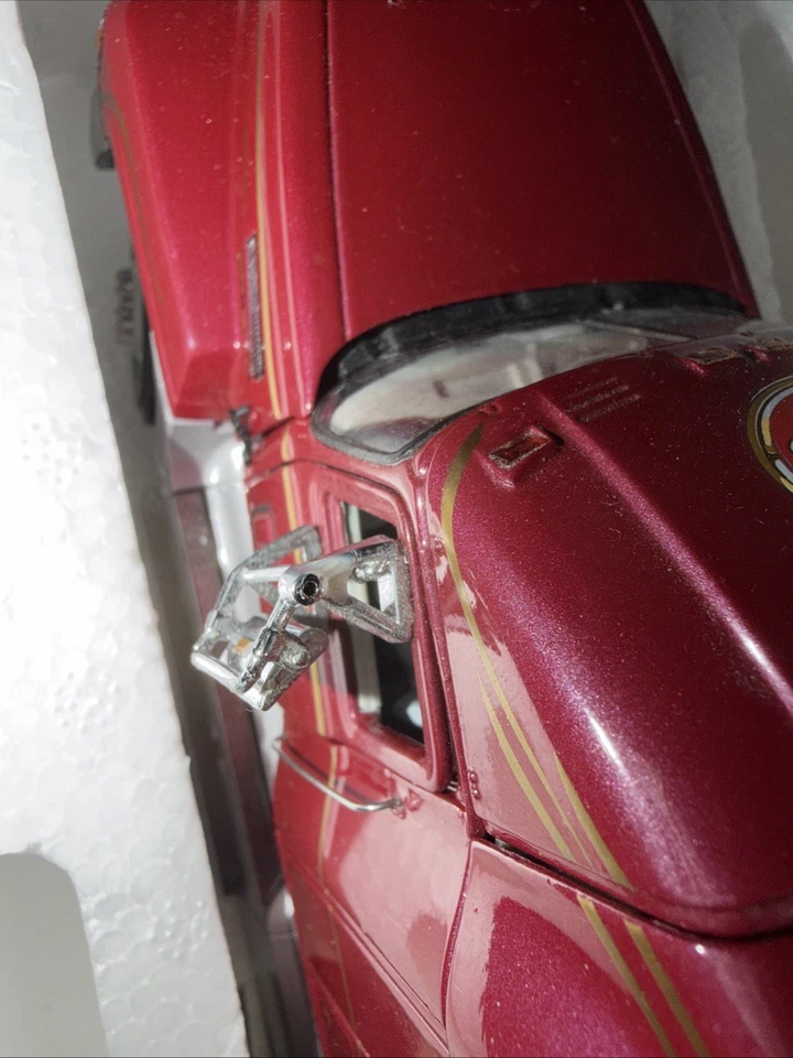 FRANKLIN MINT MACK RED E9-500 TRUCK REFRIGERATED TRAILER 1:32 NO BOX. - Image 4 of 4