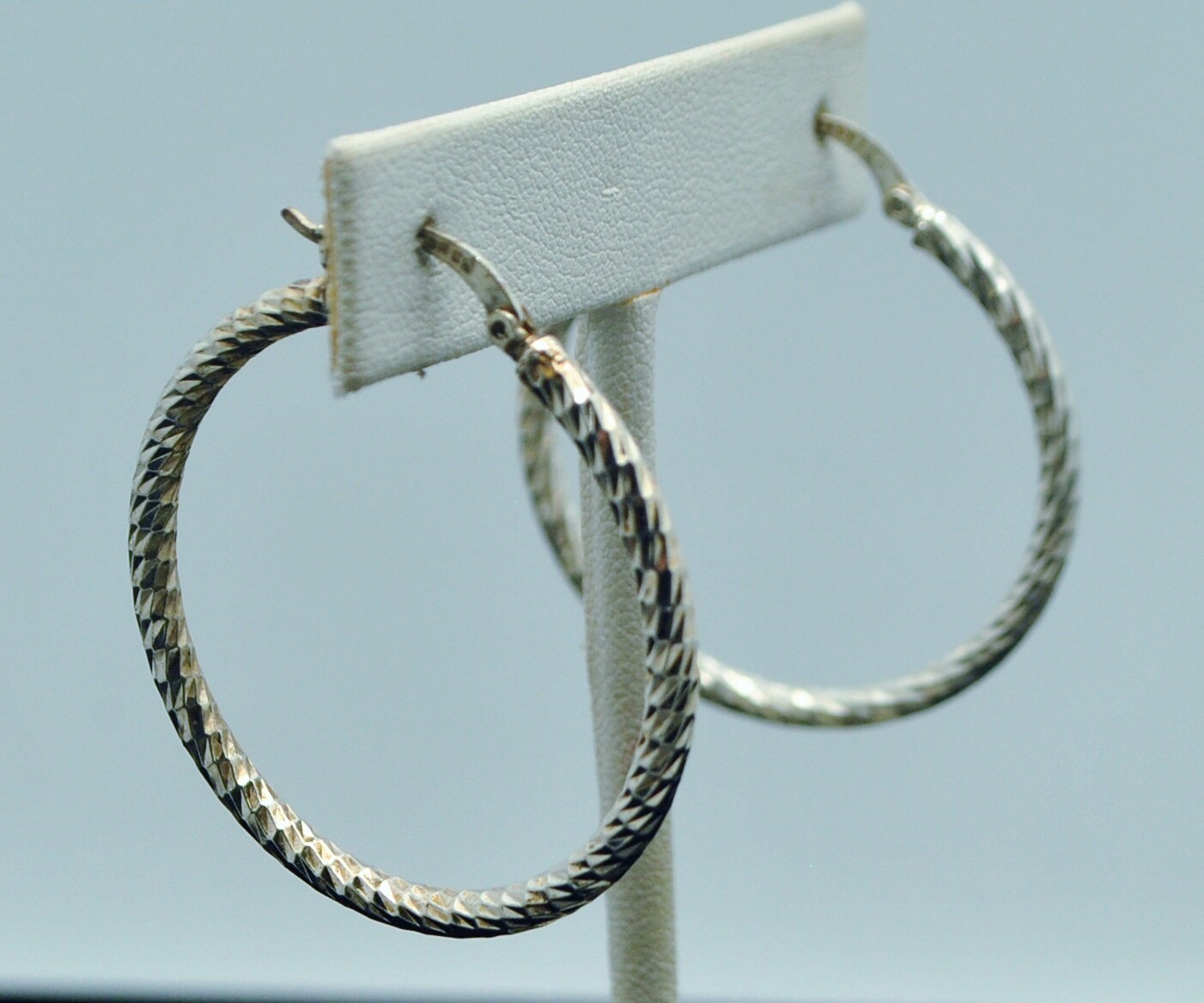 STERLING SILVER UNIQUE PATTERN LATCH HOOP EARRING… - image 2