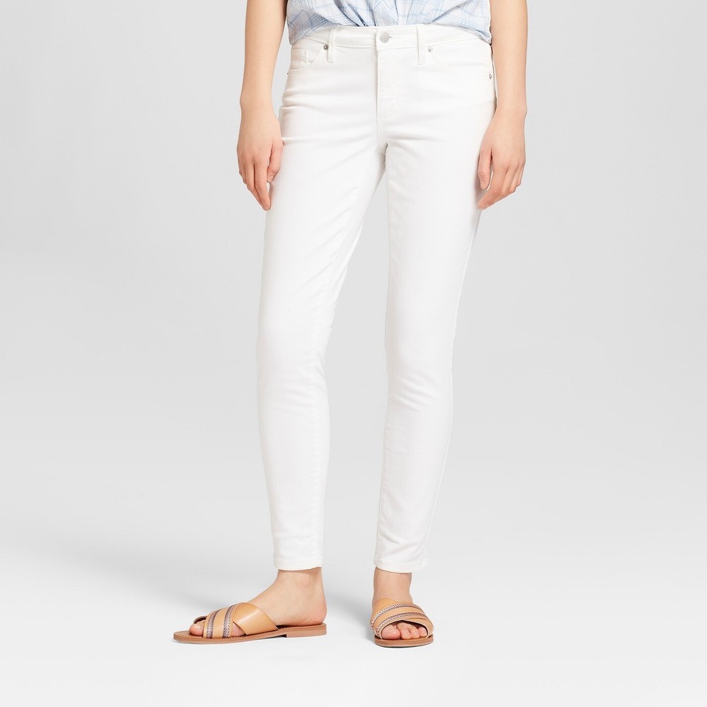 Universal Thread Mid Rise Skinny Stay Clean White Denim NWT New With Tags