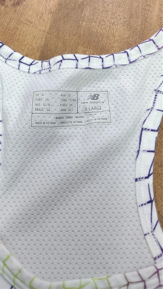 Женская майка New Balance с многоцветным геометрическим принтом спортивная размер XL - Изображение 4 из 4