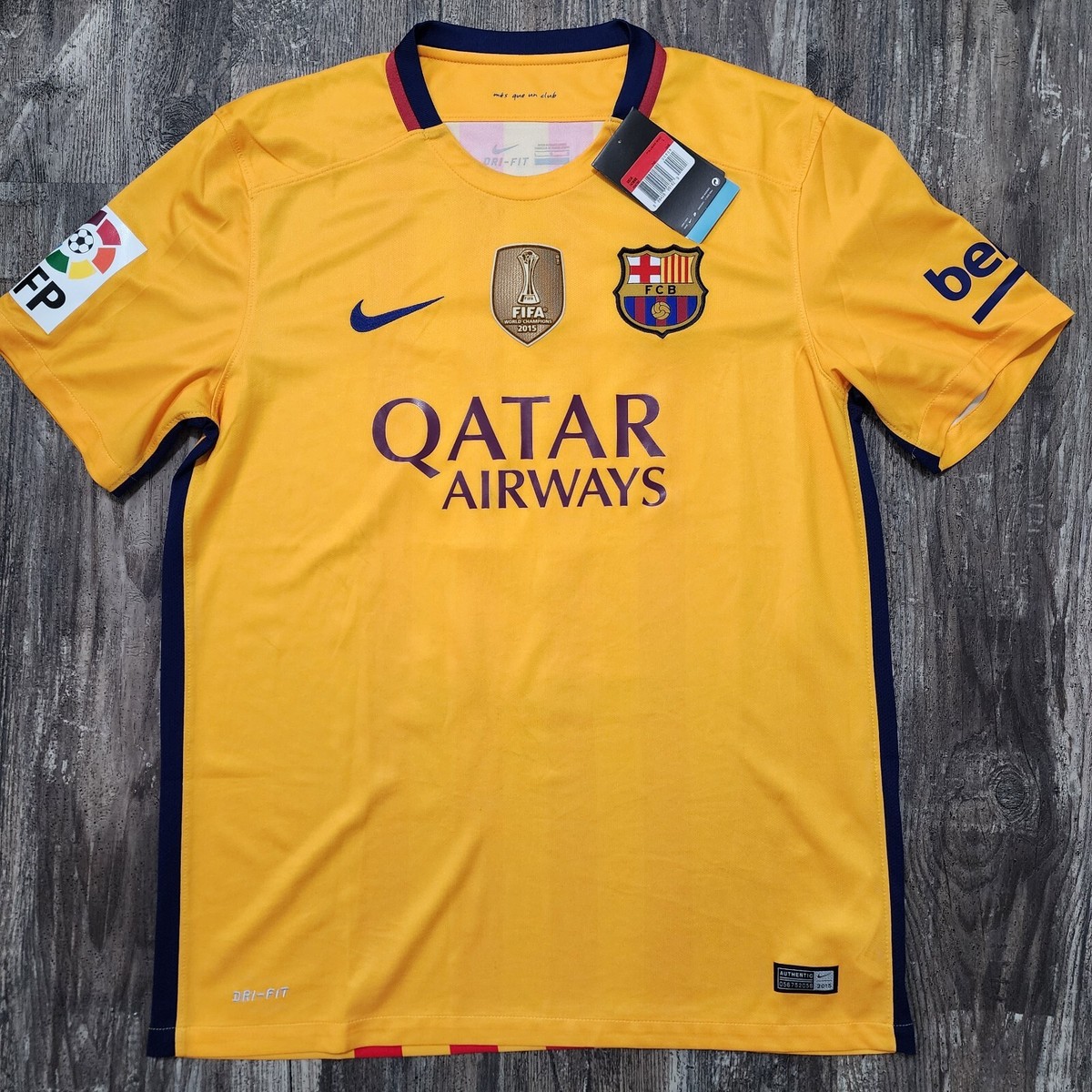極美品 NIKE BARCELONA 15-16 #8 INIESTA FC Barcelona 2011-12 Home Soccer Jersey INIESTA #8 Nike