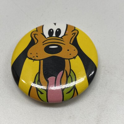 VINTAGE PINBACK BUTTON Pluto Pin