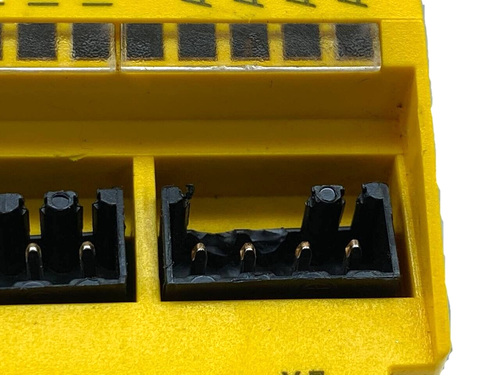 PILZ PNOZ M2P (IDENT NO. 773120) SAFETY BASE UNIT MODULE PRESS FUNCTION - Picture 7 of 12