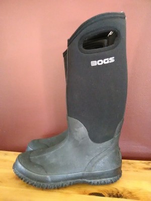 bogs size 6 youth