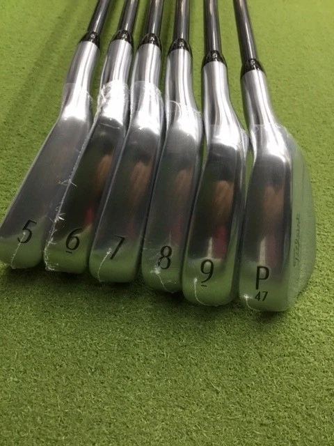 Titleist T250 2025 Iron Set 5-pw / MMT AMC RED65 R - Image 4 of 4