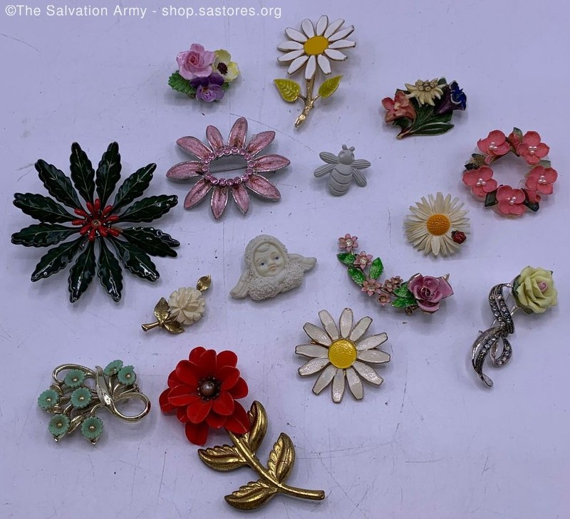Assortment of Mixed Tone Floral Costume Brooches