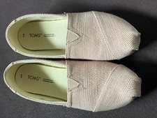 Tom’s canvas flats shoes for women size 8 light pink