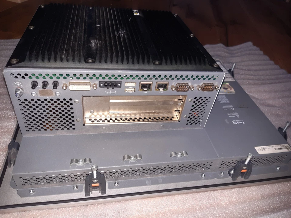 B&R Panel PC 5P62:PPC720_01 ( PPC720_01 )  - Bild 2 von 2