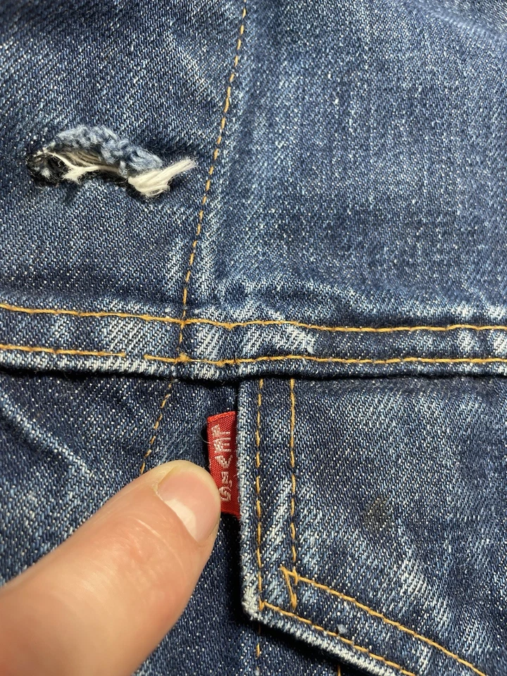 Vtg Levi’s 70505 Big E Denim Trucker Jacket 1960s 70s USA Made Type III Dark 423 - Image 4 of 4