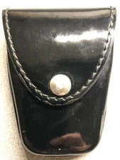 Dutyman High Gloss handcuff case with silver snap for hinged or chain cuffs